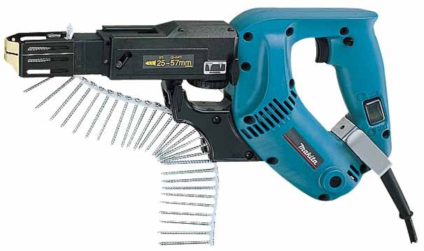 Сетевой магазинный шуруповерт Makita 6833