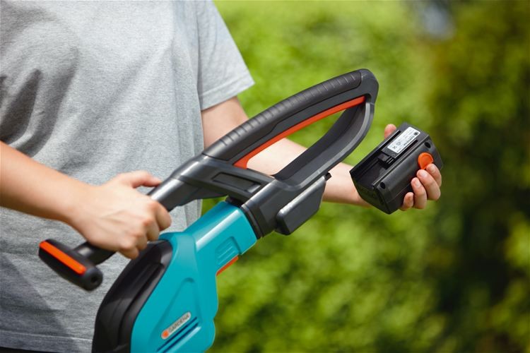 Кущоріз Gardena EasyCut 50-Li - 1