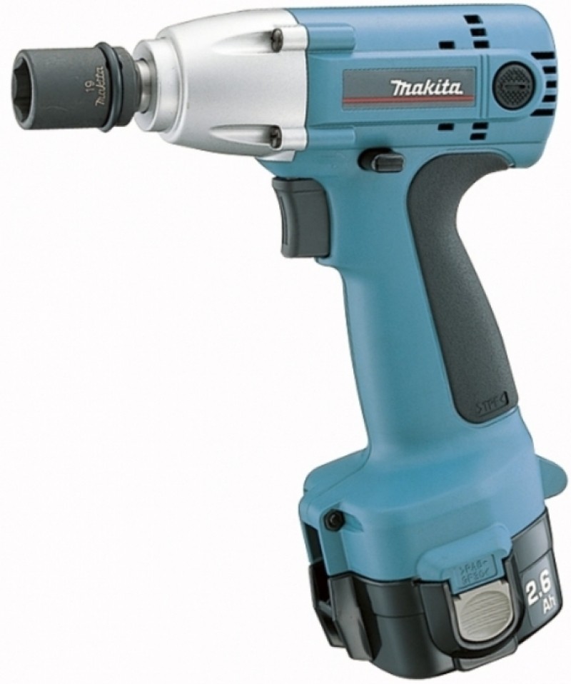 Аккумуляторный ударный гайковерт Makita 6918FDWDE