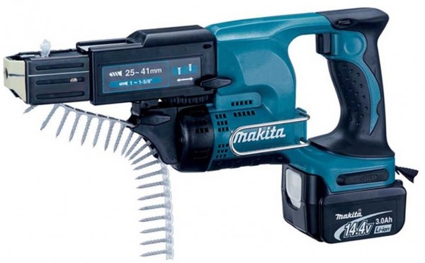 Аккумуляторный магазинный шуруповерт Makita BFR440RFE