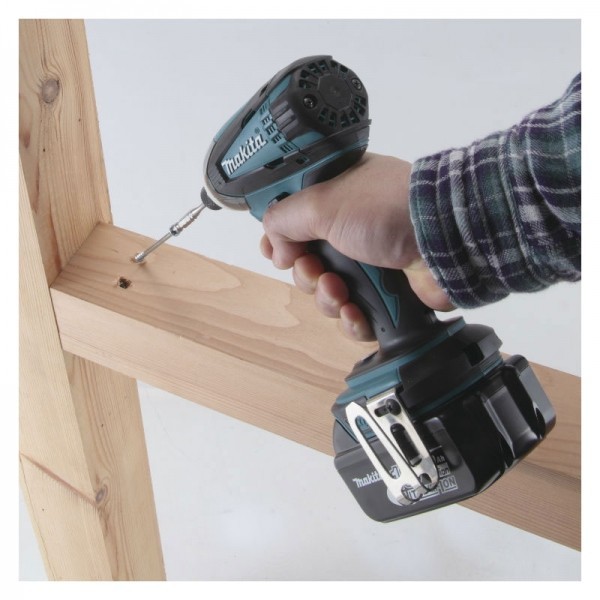Аккумуляторный ударный шуруповерт Makita BTD146RFE - 1