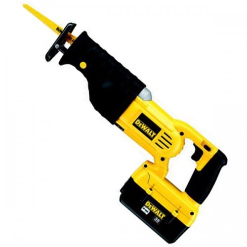 Акумуляторна шабельна пила DeWalt DC305KL