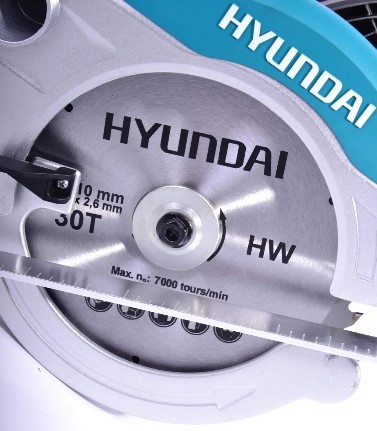 Пила циркулярна Hyundai C1800-210 - 2