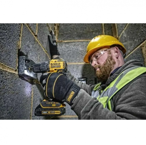 МОЩНАЯ ДРЕЛЬ-ШУРУПОВЕРТ АККУМУЛЯТОРНАЯ БЕСЩЕТОЧНАЯ DEWALT DCD708D1T : С АКБ 18V 2.0AH - 3
